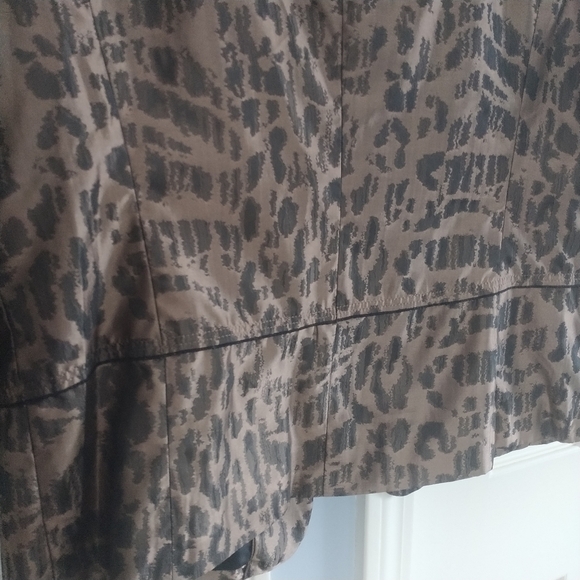 Chico's Animal Print Ruffle Front Blazer Jacket Chico's sz2 - Picture 8 of 14